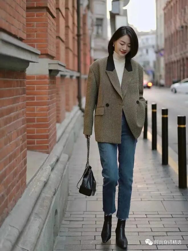西装外套搭配牛仔裤好看吗 今秋女生这样穿 成熟又优雅!(6)