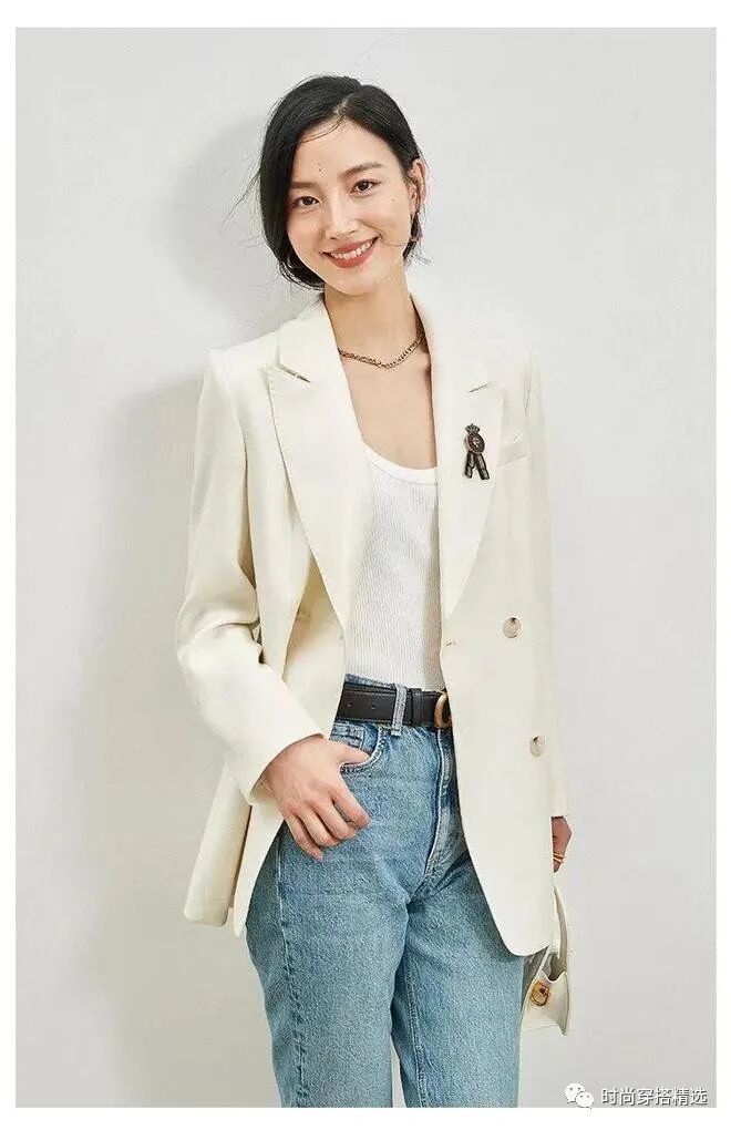 西装外套搭配牛仔裤好看吗 今秋女生这样穿 成熟又优雅!(5)