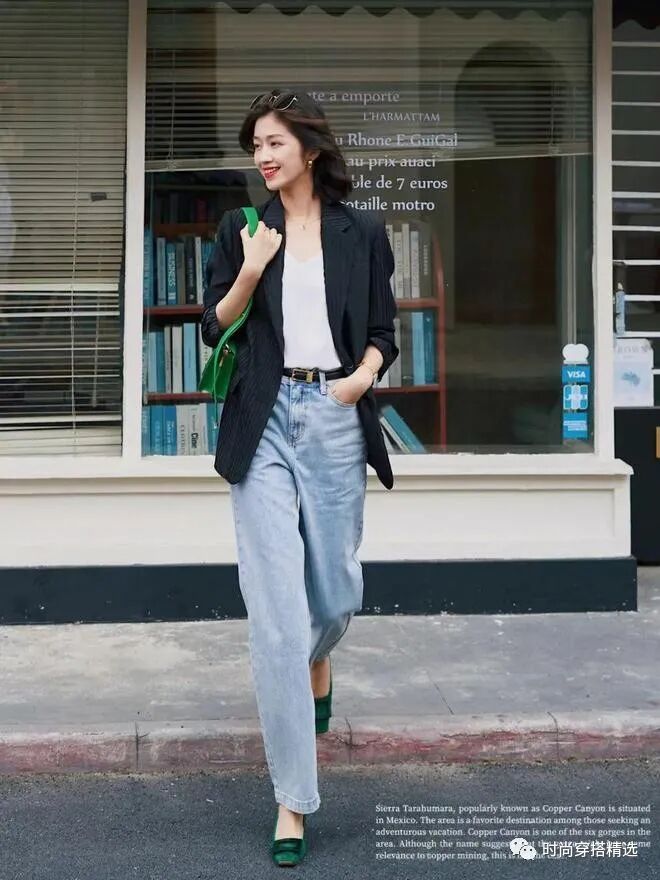西装外套搭配牛仔裤好看吗 今秋女生这样穿 成熟又优雅!(2)